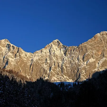 Charly Kahr Family, Ski-in & Ski-out Schladming