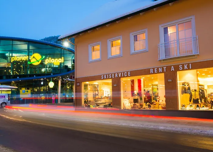 Apartamento Charly Kahr Family, Ski-in & Ski-out Schladming